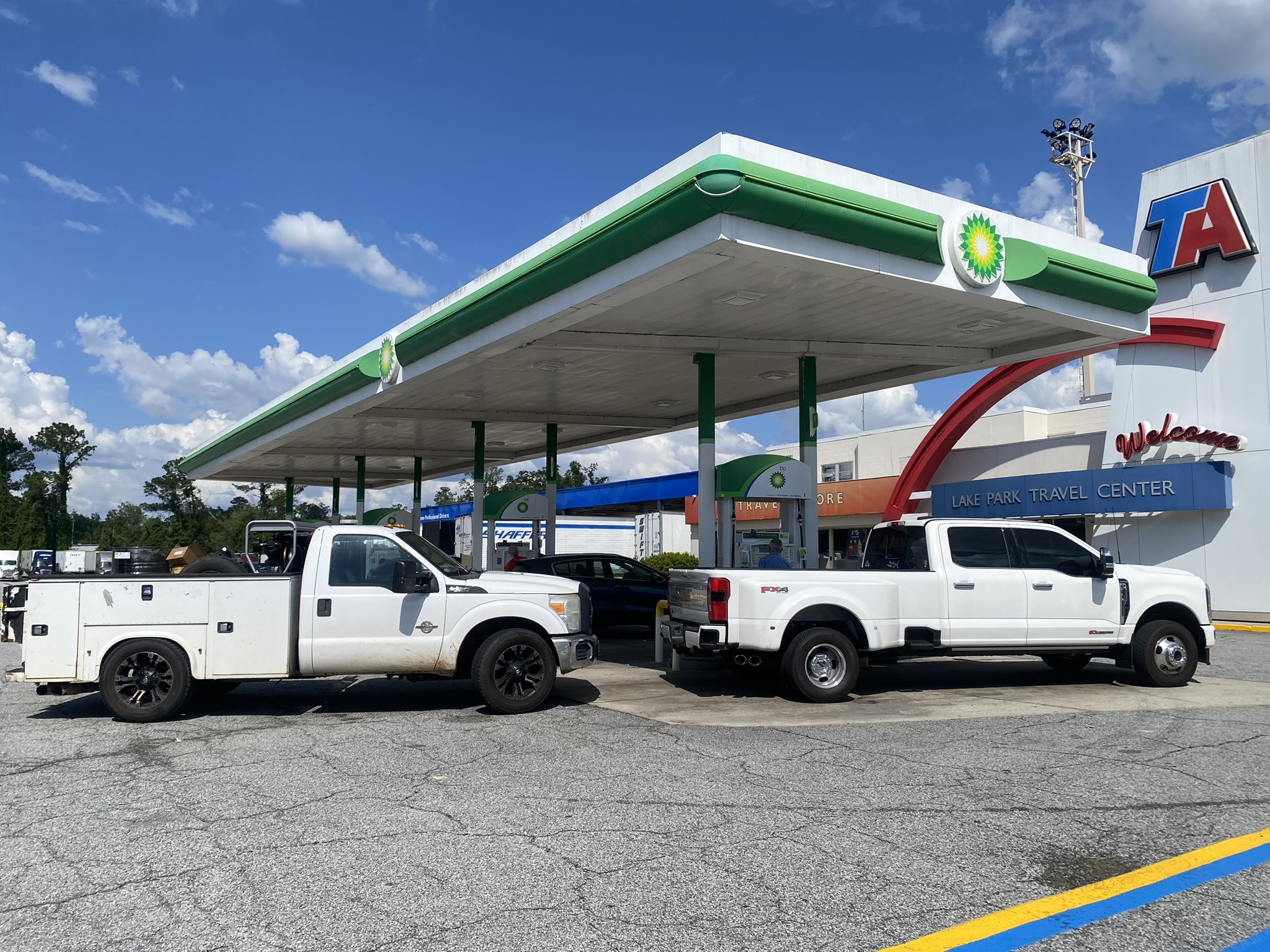 Bennett Mobile Truck Repair reponds to service call the the TA Travel Center off Exit 2 in Lake Park due to contamination of fuel